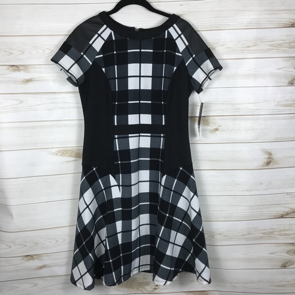 Leslie Fay Dresses & Skirts - [Leslie Fay] Black White Windowpane Scuba Dress